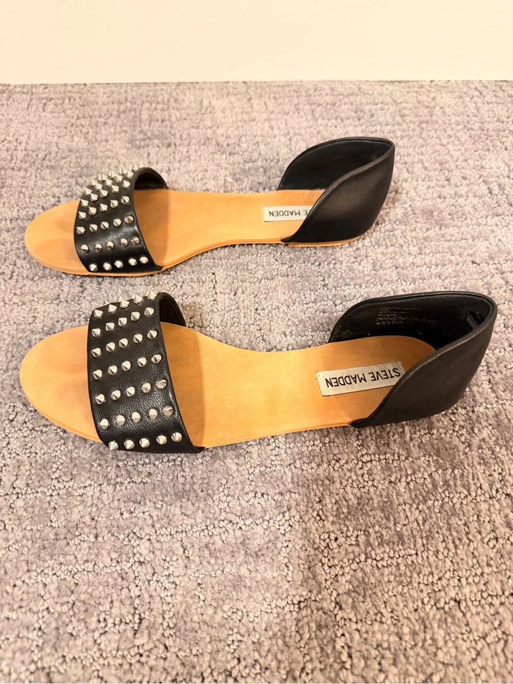 Steve Madden sleek black